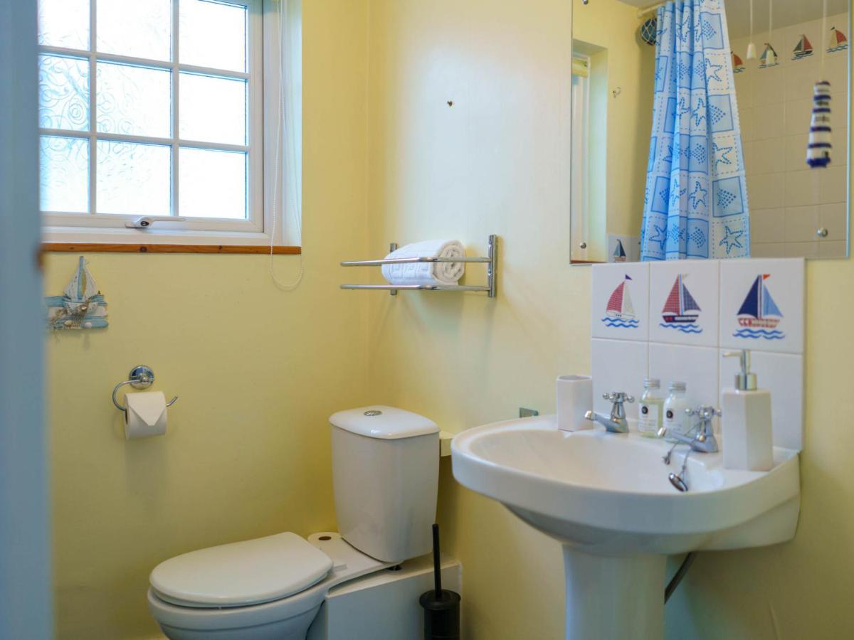 Pass The Keys Modern 2 Bed Flat Overlooking Aberaeron Harbour Exterior foto